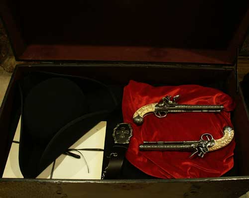 Sir Malcolm Stiles' chest in The Highwayman