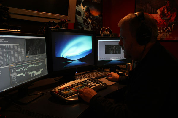 Bob Berg editing the Highwayman promo footage on a PC running VISTA 64